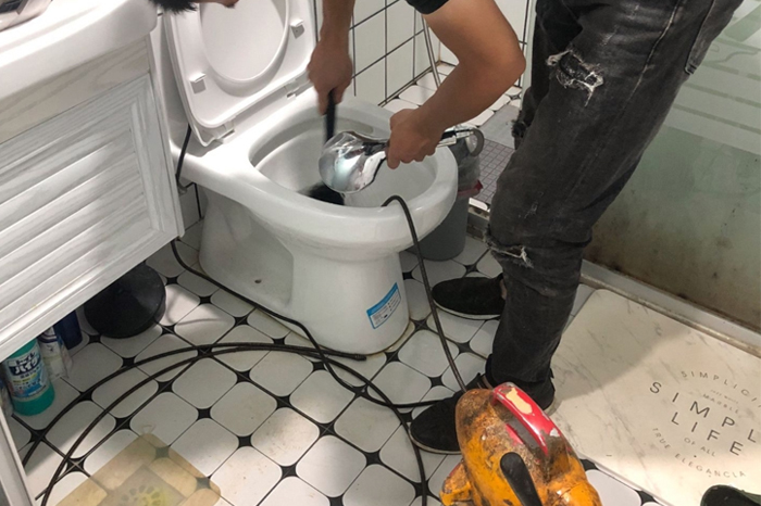 四更镇疏通下水道